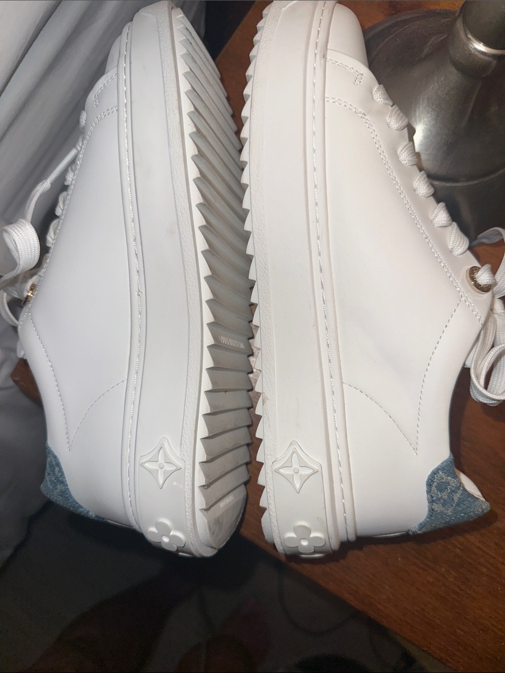 Louis Vuitton White Leather Low-Top Sneakers with Gold Accents - Picture 16 of 17